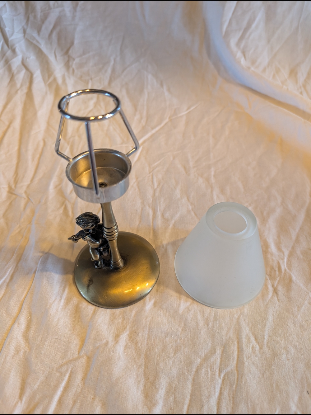 2/50$ Vintage White Frosted Glass & Brass Cherub Fairy Lights - Picture 2 of 8